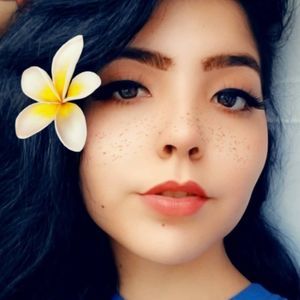 Meet your Posher, Angelica